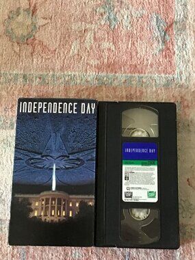 Independence Day (VHS, 1996) Bill Pullman, Will Smith Action Sci-Fi Movie